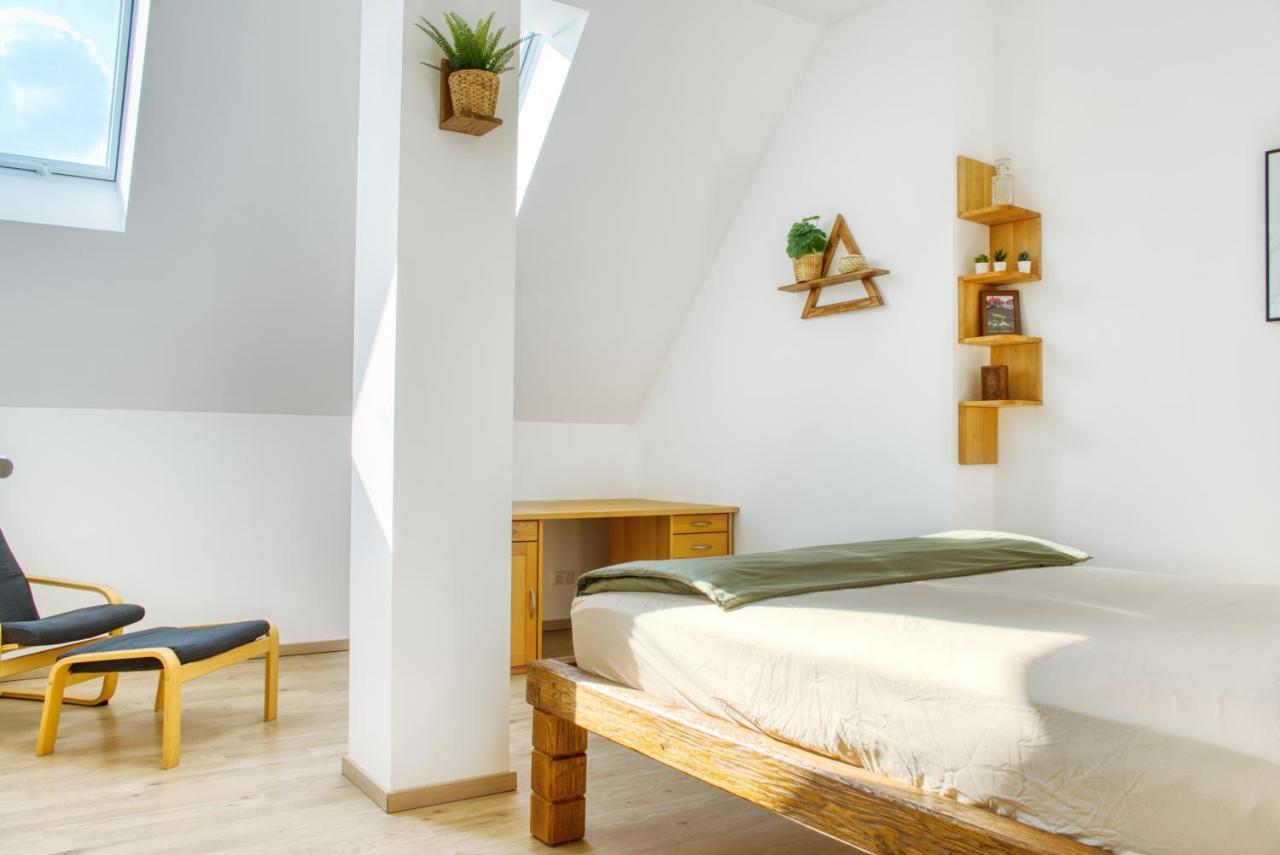 Luxus Apartment! Kueche, Balkon, Netflix, Parkplatz - 8 Personen Ilmmunster Exterior photo